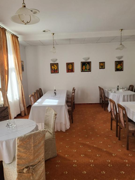 Restaurace v ubytování Hotel Margit