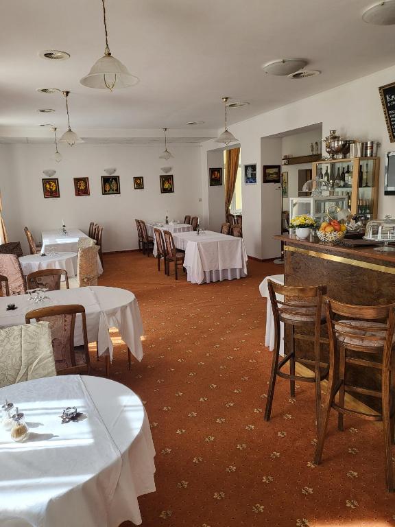 Restaurace v ubytování Hotel Margit