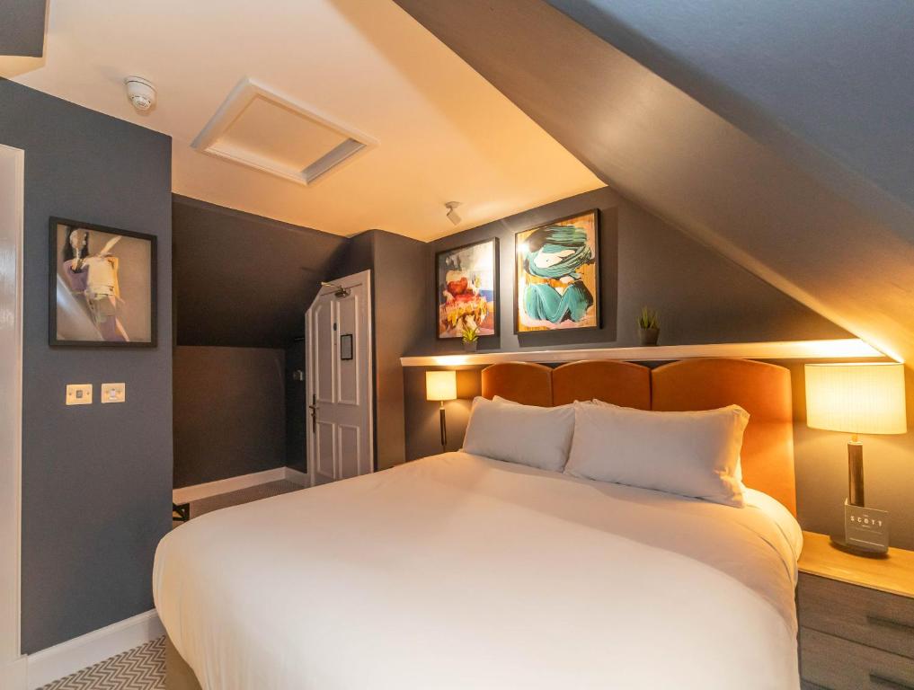 The Scott - Resim 11