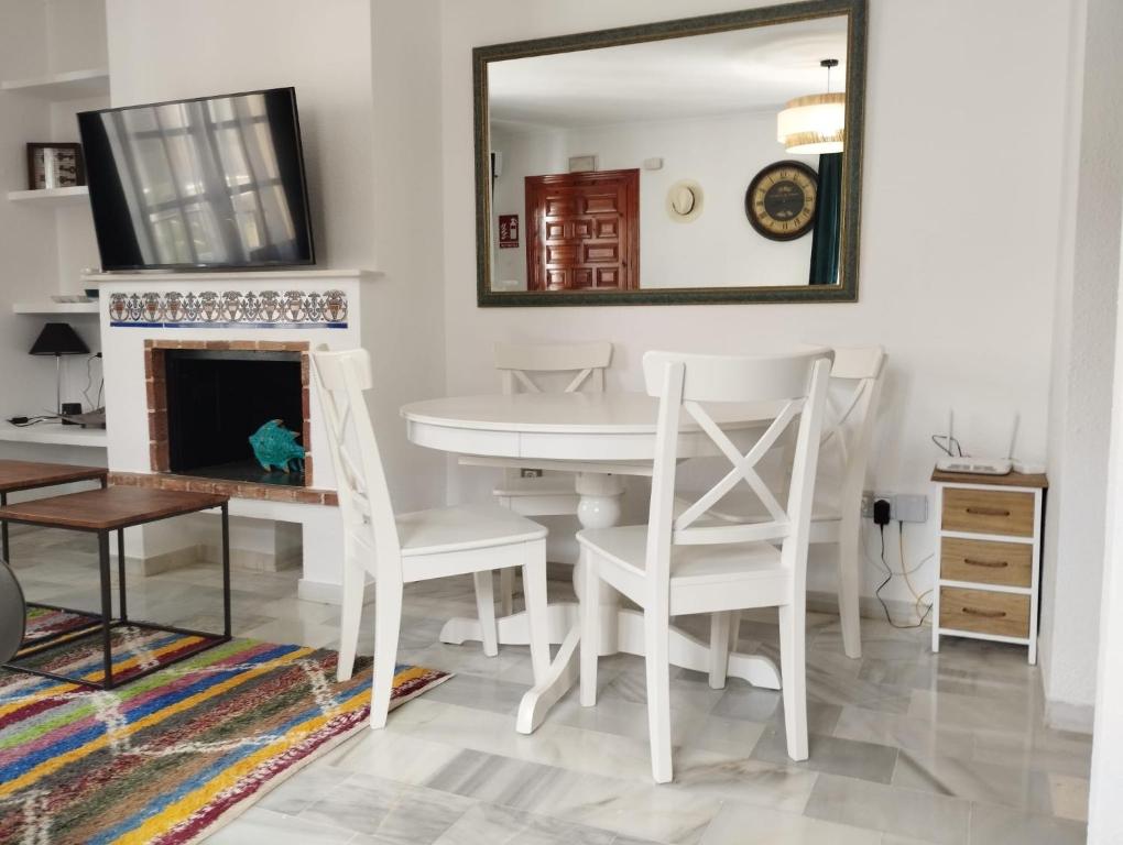 Kuchyňa alebo kuchynka v ubytovaní Apartamento Soleado Vera Costa, 200 m de la playa