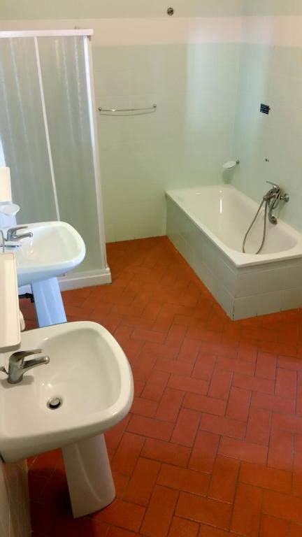 Ospitalia del Mare Hostel - Quadruple Room With Private Bathroom