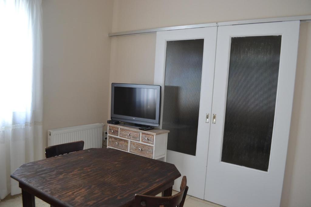 Fotografie z fotogalerie ubytování Neighborhood home v destinaci Lixouri