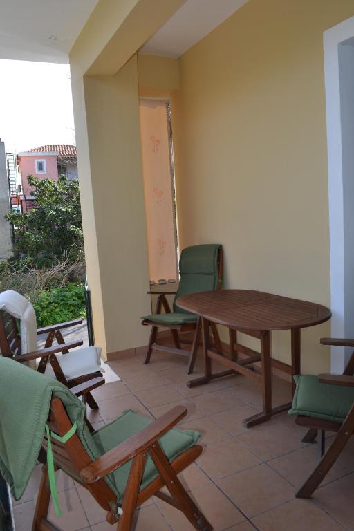 Fotografie z fotogalerie ubytování Neighborhood home v destinaci Lixouri