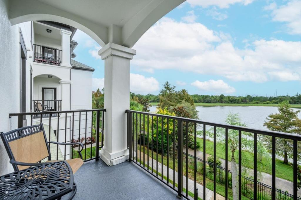 Beautiful Lakeview Condo, Vista Cay Orlando 3013, Orlando (updated
