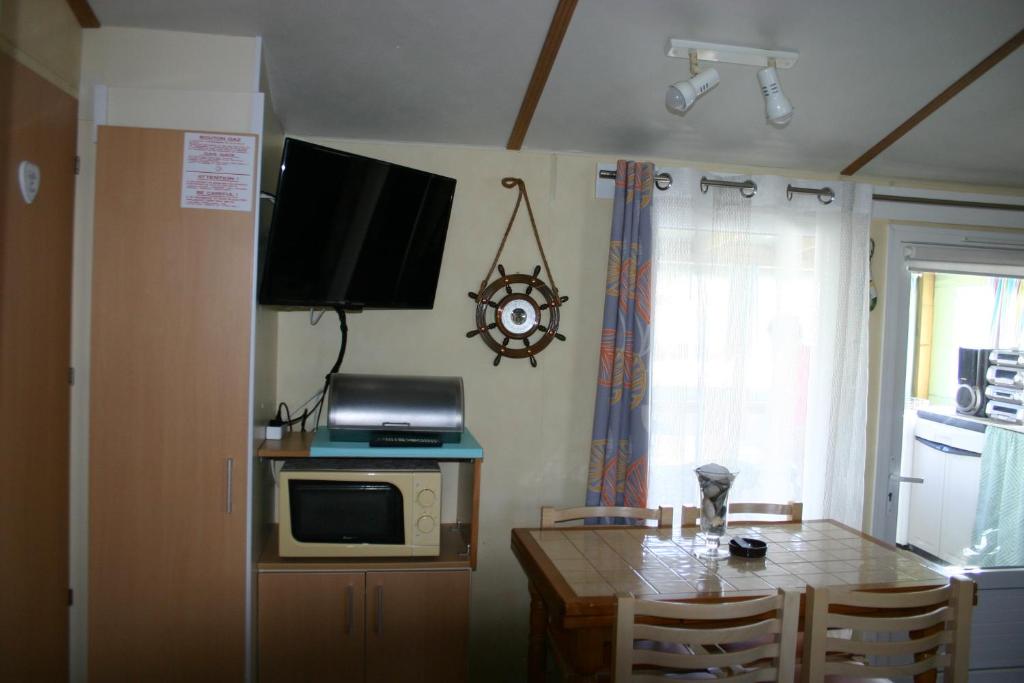 Kuchyň nebo kuchyňský kout v ubytování Chez Eponine