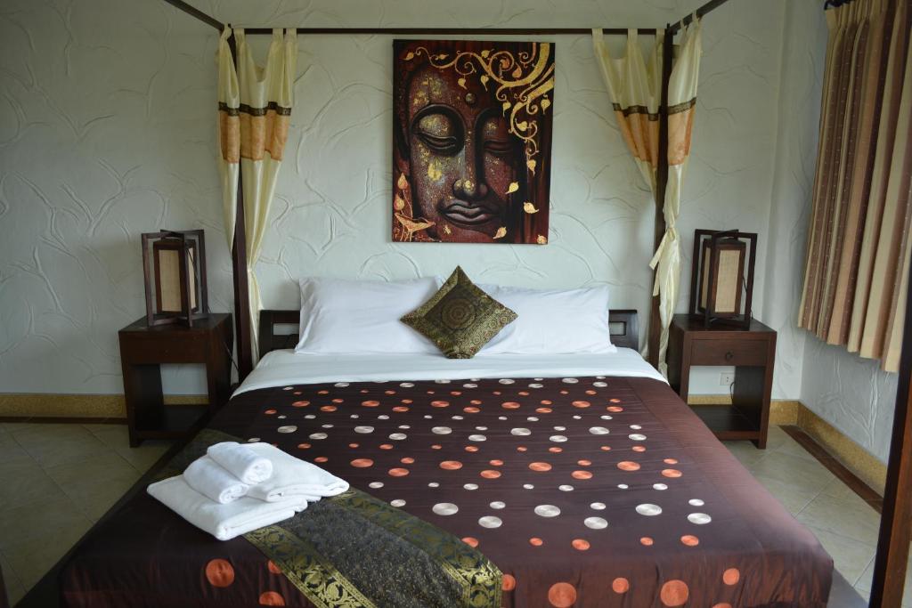 Nirvana Guesthouse & Hostel - Habitación Doble Superior