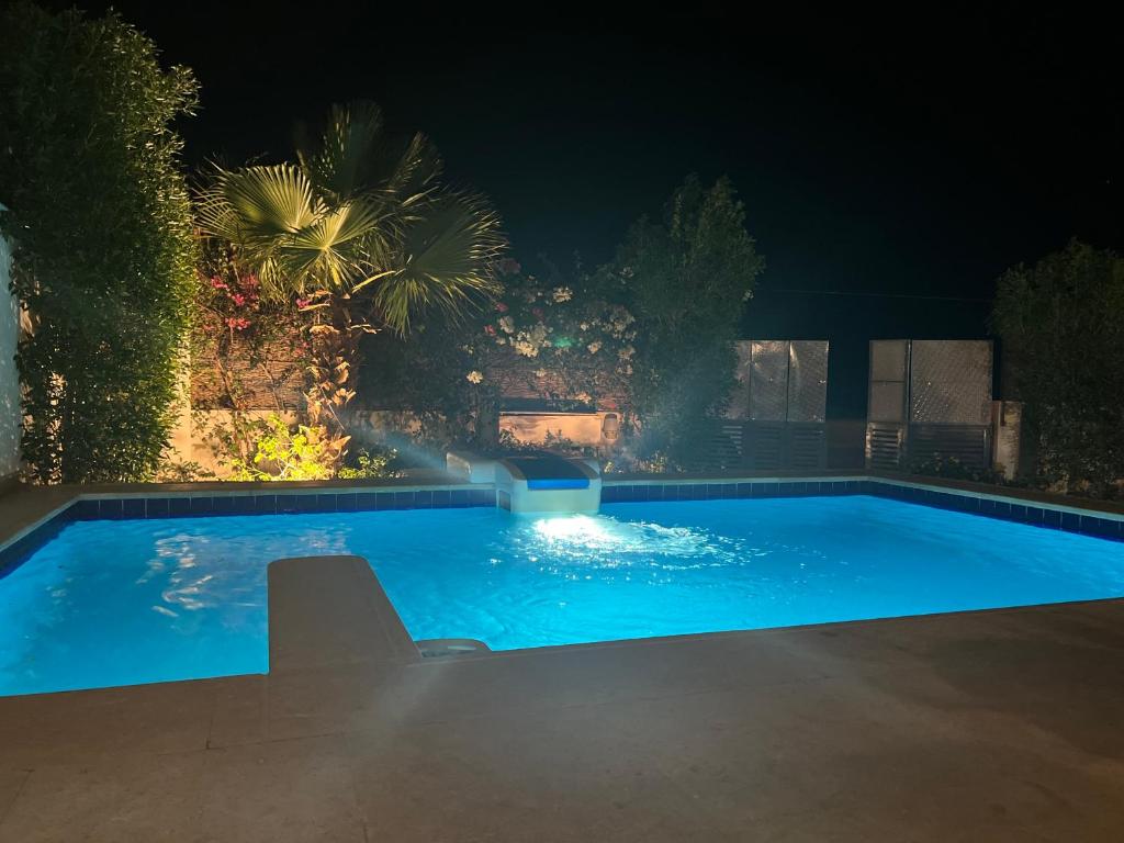 Bazén v ubytování Villa KUBA luxury private pool Hurghada nebo v jeho okolí