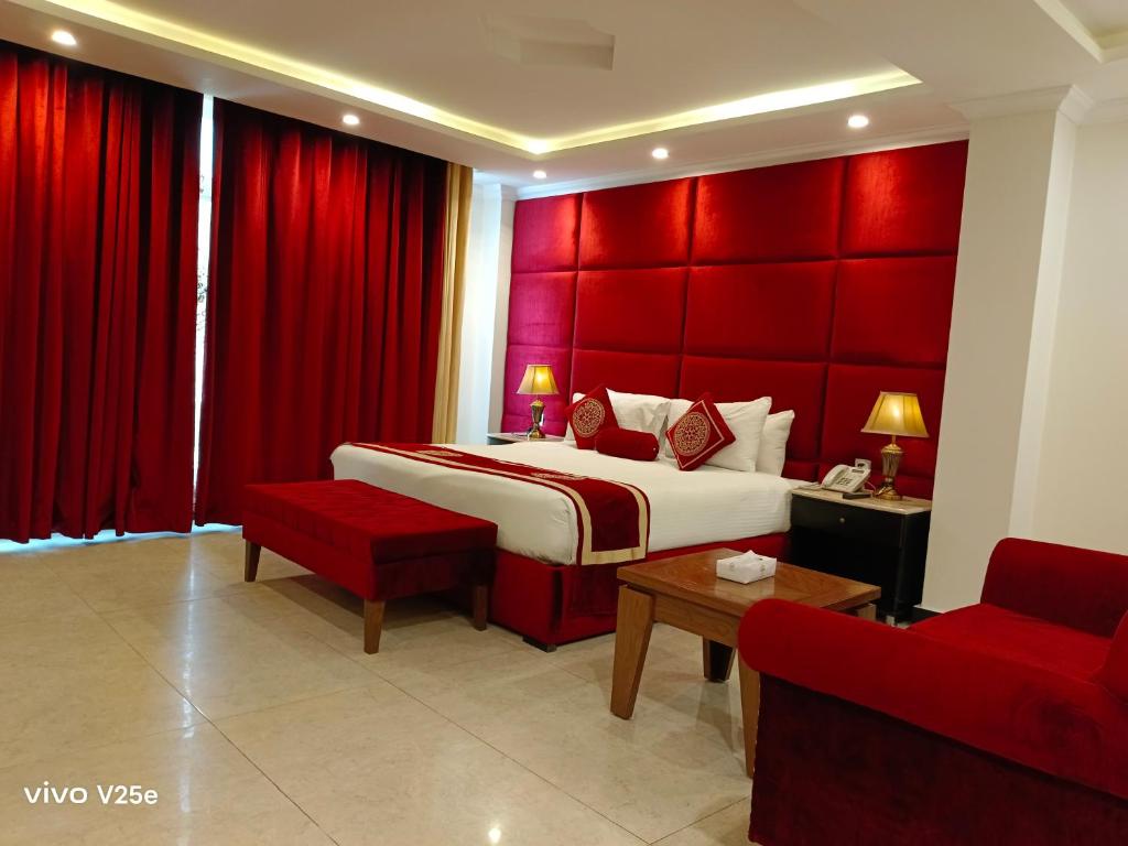 Falettis Grand Hotel Murree - Double Douluxe Com Varanda