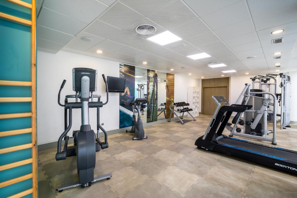 Fitness centrum a/nebo fitness zařízení v ubytování Occidental Murcia Agalia