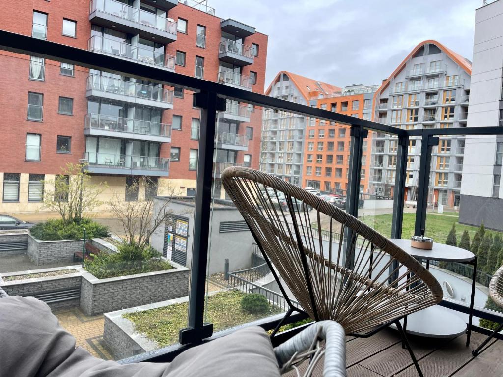 Island Modern Box Apartment - 9