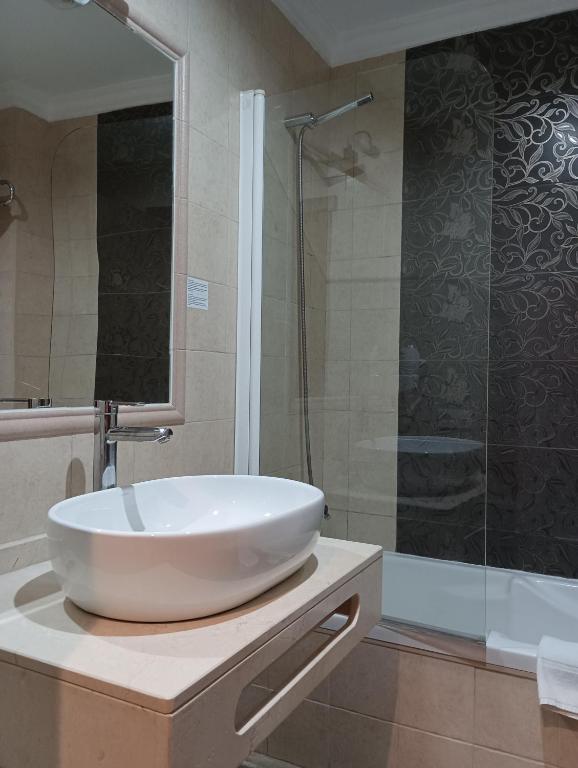 Hotel Rural los Tadeos - Twin Room With Pool View
