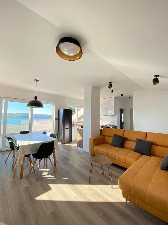 Apartments Puntica 5 person Rab