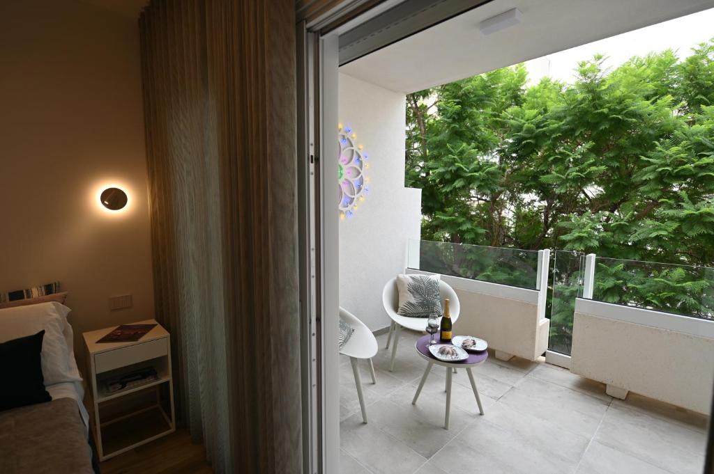 Me Too - Exclusive Apartments - 19