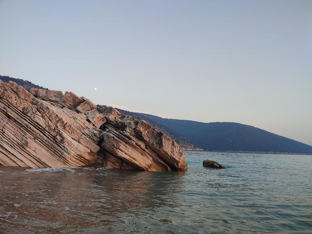 Φυσικό τοπίο κοντά σε αυτό το κάμπινγκ