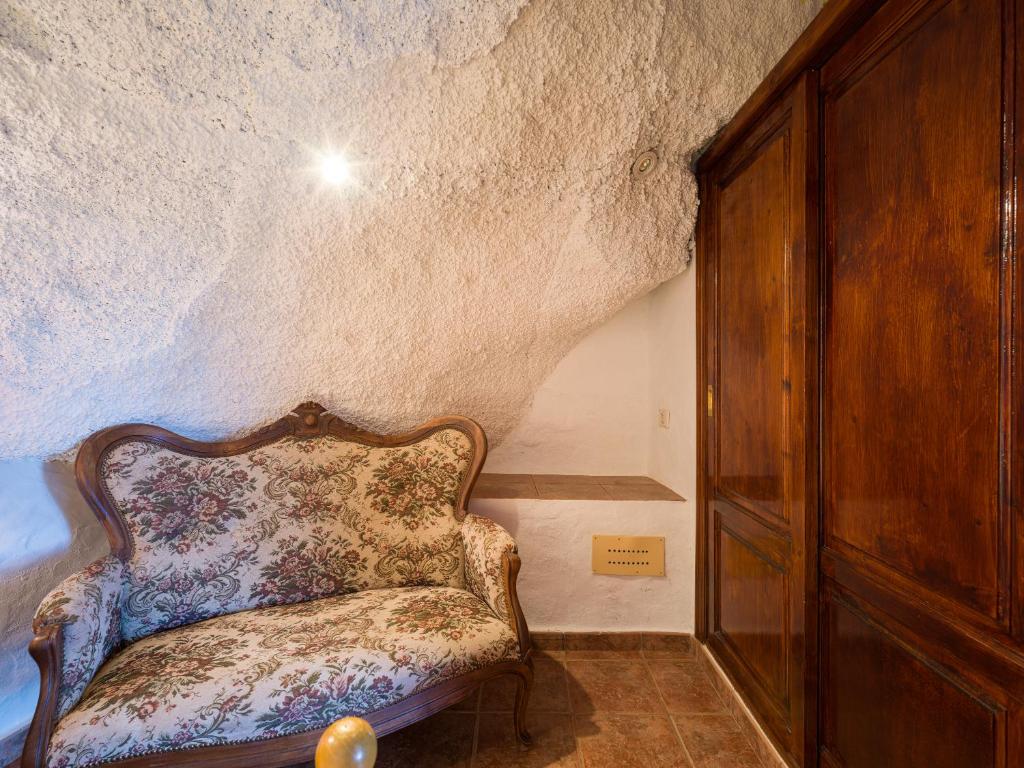 Posezení v ubytování Castillo Lanzarote Villa Bentley - Luxury Villa -sleep in a volcanic cave