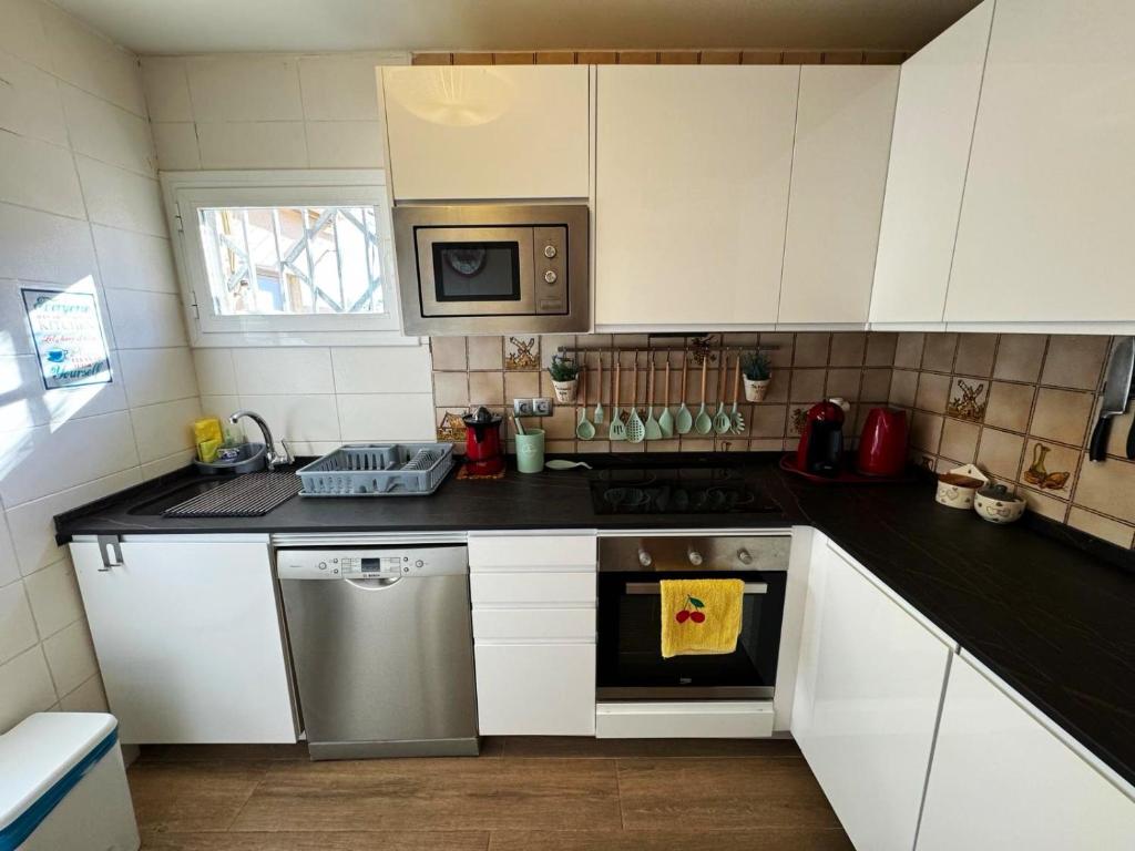 Kuchyňa alebo kuchynka v ubytovaní Apartamento Amposta
