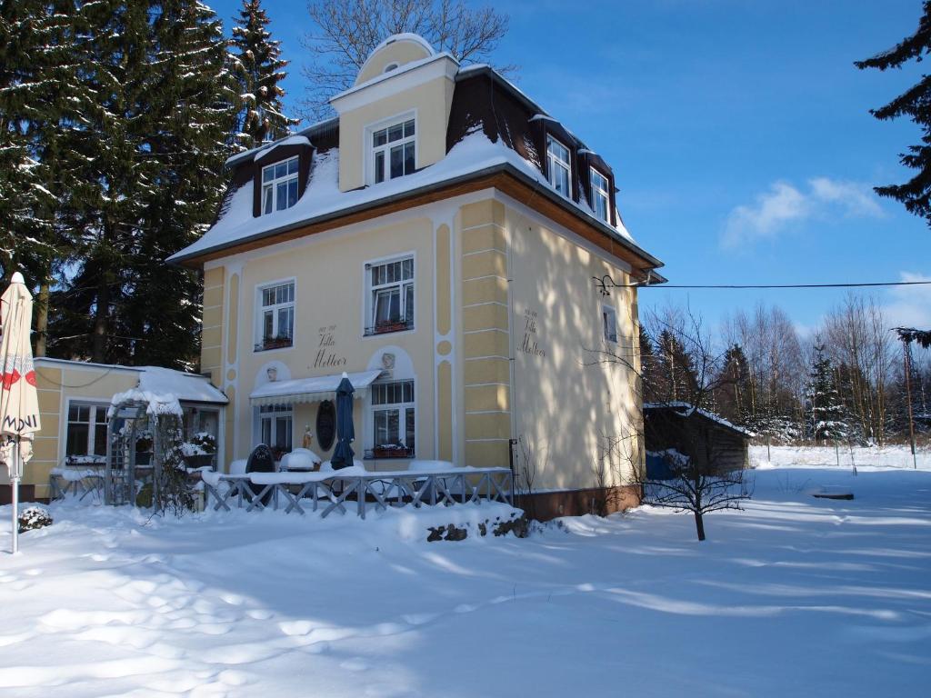 Villa Meteor v zimě
