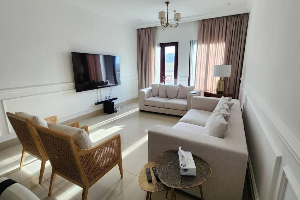 Апартаменты/квартира Lovely home in JVC - bright and spacious (ОАЭ ...