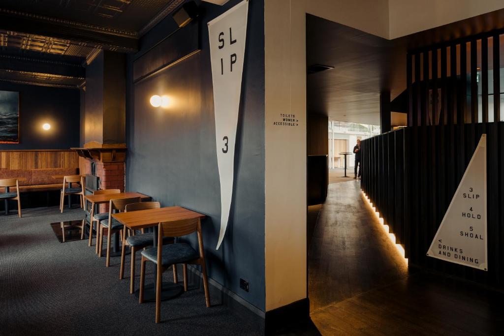 Shipwrights Arms Hotel - Resim 13