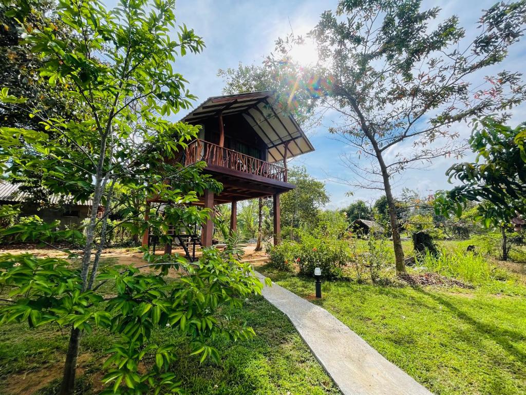 Zahrada ubytování Sungreen Cottage Sigiriya