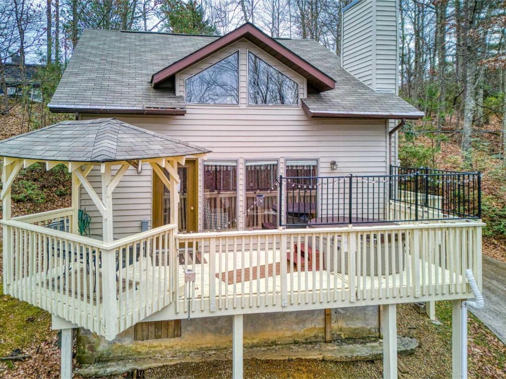 a house with a gazebo in front of it at Mtn Chalet Wpool-hot Tub-gym-game Room-sauna in Gatlinburg