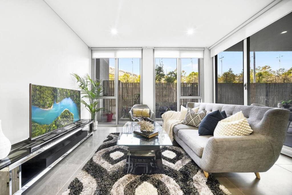 Stay Steps from Olympic Park : Spacious 3-Bedroom