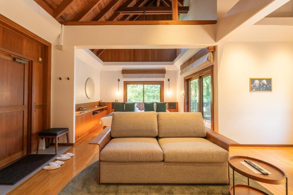 Posezení v ubytování Sankara Hotel & Spa Yakushima