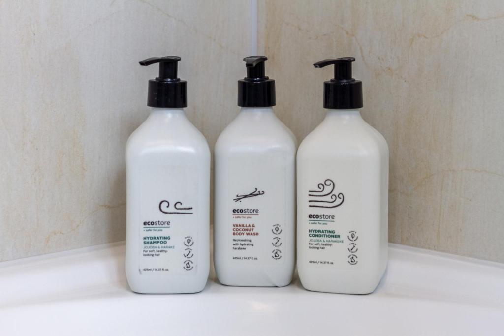 Latimer Square Luxe: 1BR w/ Sofa Bed - Resim 32