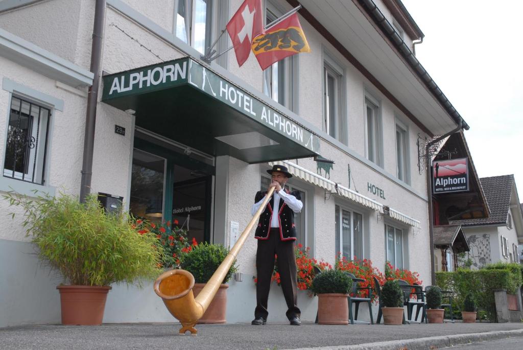 Os clientes hospedados em Hotel Alphorn