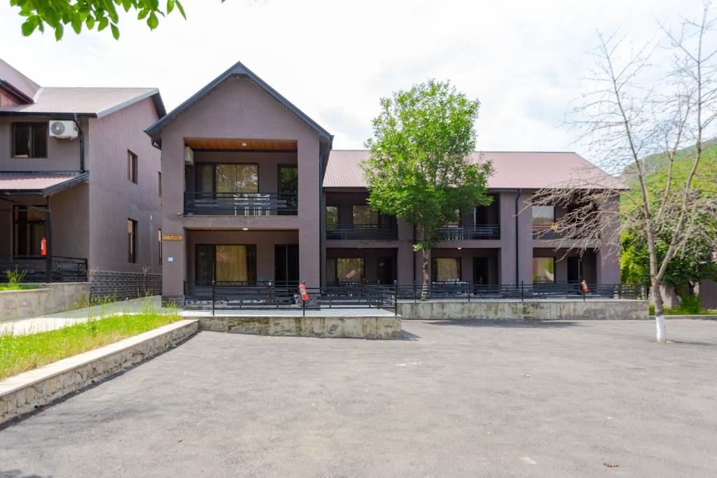 Aynur Qala Resort - Housity