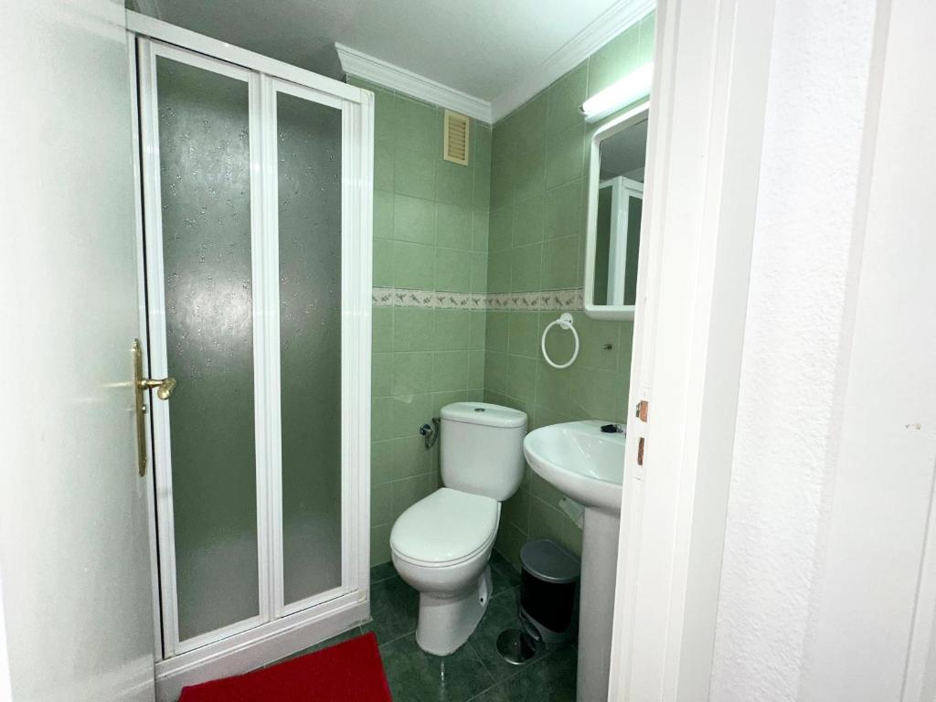 Kúpeľňa v ubytovaní NOG - La Nogalera, 2 dorm, 2 baños, Terraza, Piscina, Wifi