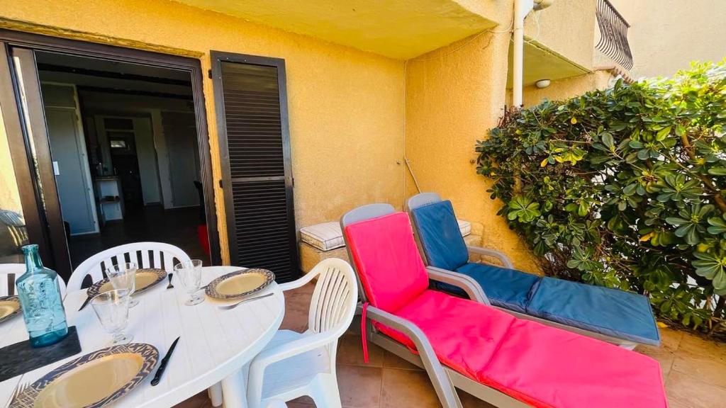 Posezení v ubytování Appartement Cocody 41 LUMIO