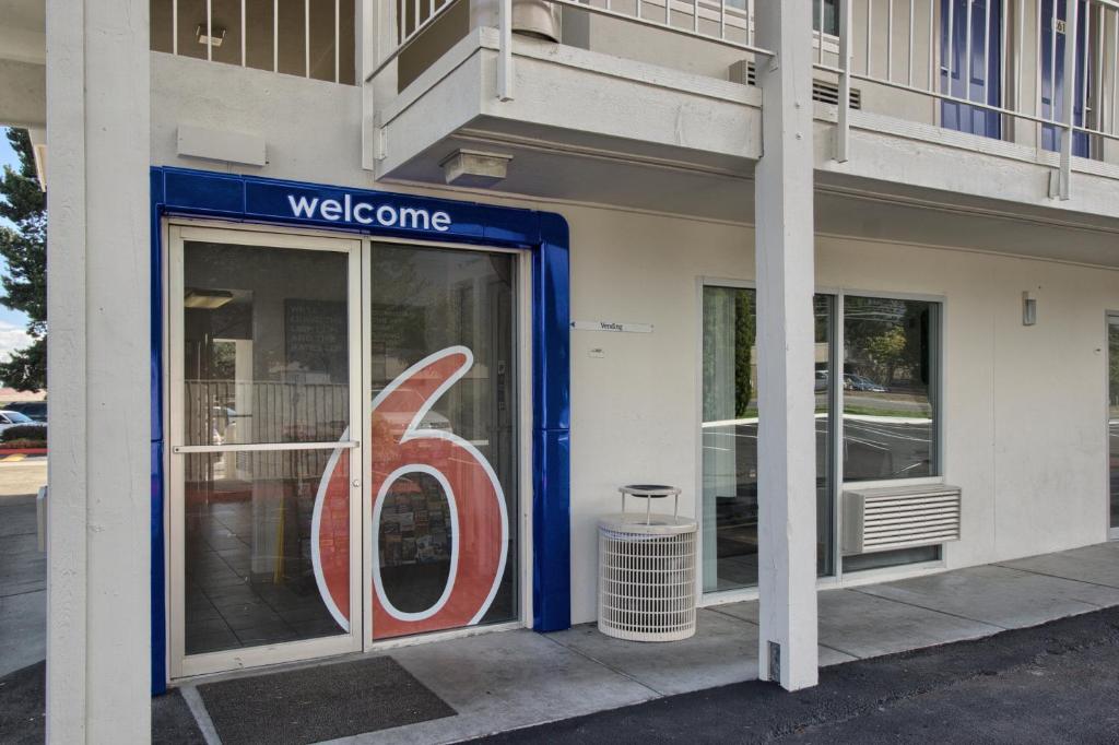 Fotografie z fotogalerie ubytování Motel 6-Everett, WA - North v destinaci Everett