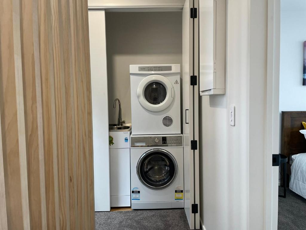 Stadium View Suite - Resim 21