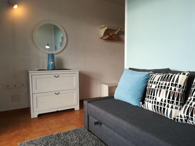 A seating area at Apartments Playa La Aldea