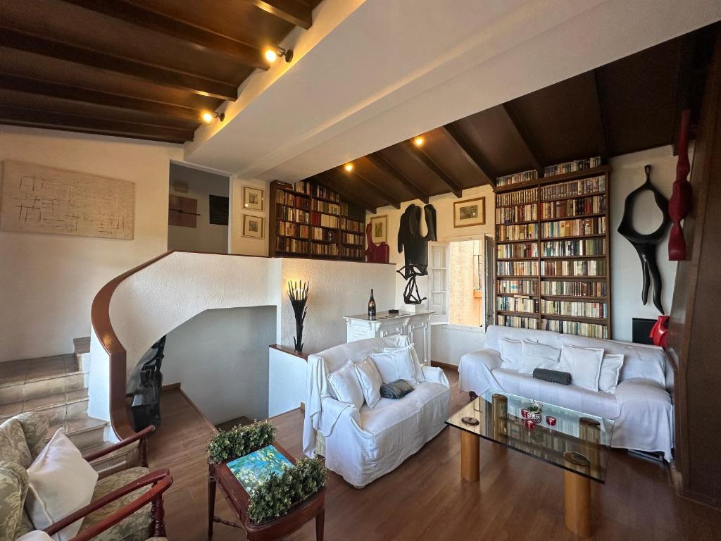 Posteľ alebo postele v izbe v ubytovaní Casa única con jardín a 45 metros de la playa. BE