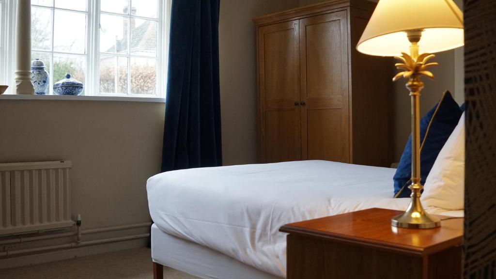 The Red Lion Eaton - Resim 20