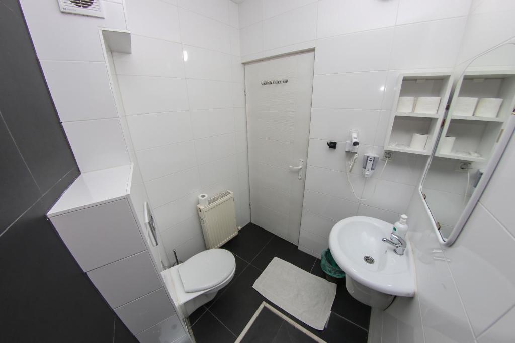 Koupelna v ubytování Hotel Hayat
