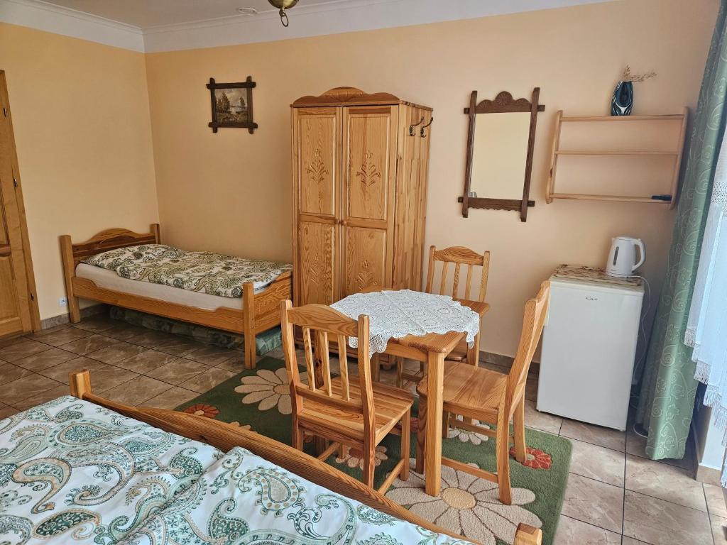 Jurajka - Chambre Triple Avec Salle De Bains Privative