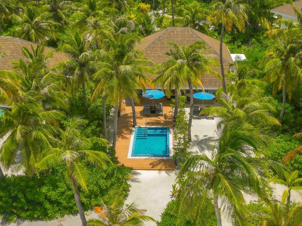 Bazén v ubytování SAii Lagoon Maldives, Curio Collection By Hilton nebo v jeho okolí