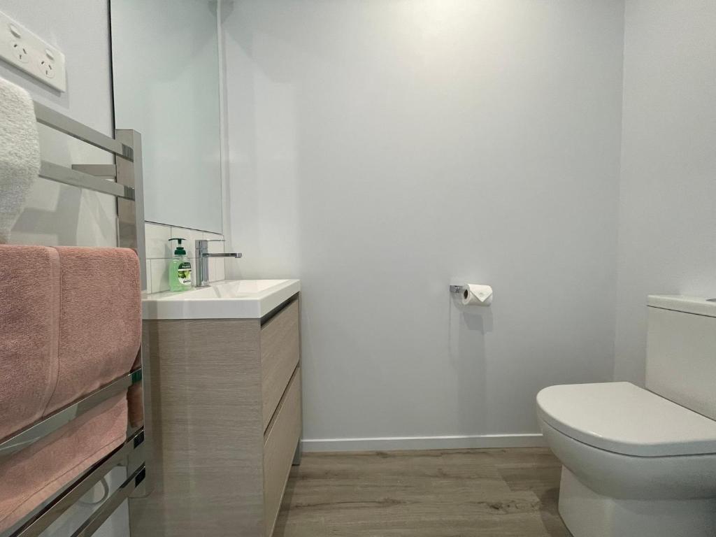 Central City Convenience With Free Parking - Resim 22