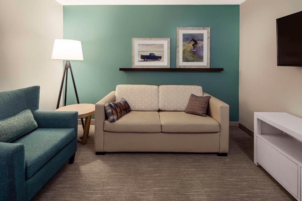 SunCoast Hotel Anaheim, Tapestry Collection by Hilton - Suite De Studio De Famille