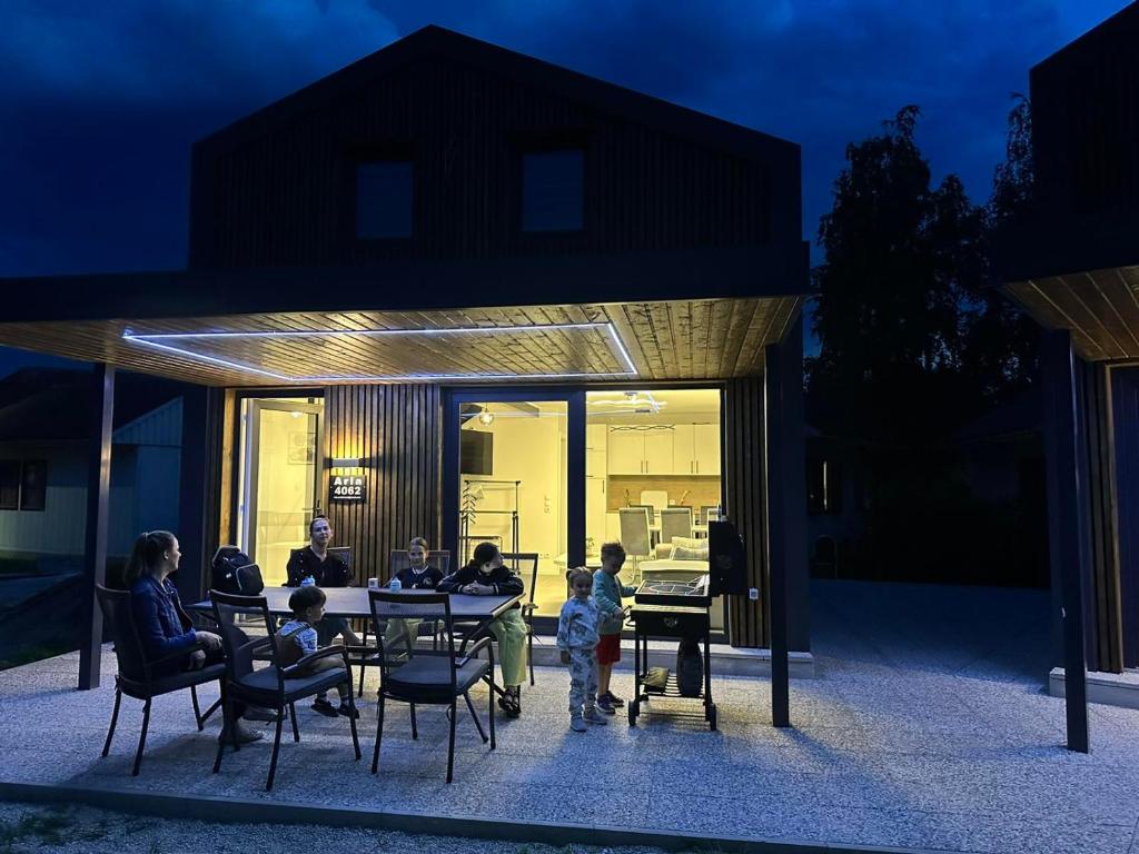 Patio nebo venkovní prostory v ubytování ARIA DELUXE Mobile Homes with Terme Čatež Tickets
