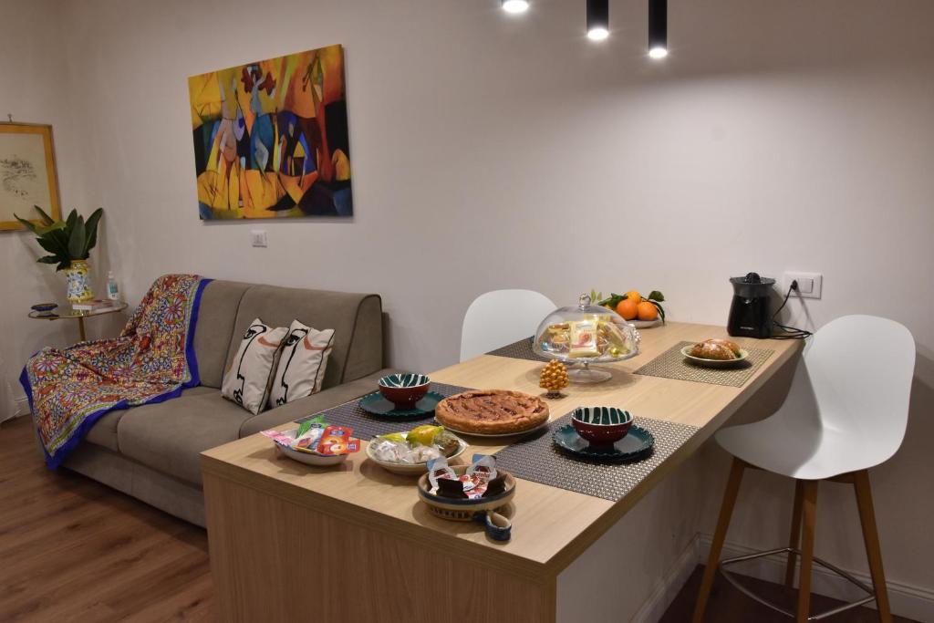 Gloden House Apartments - 19