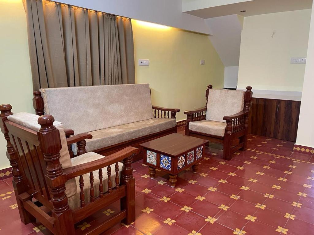 Posezení v ubytování Viswa Residency Srirangam - Heritage Rooms