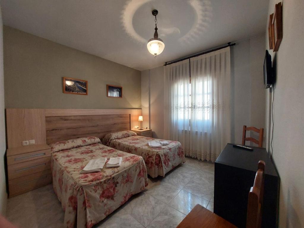 Hostal restaurante Villa de Sepúlveda - Chambre Double Avec 2 Lits Doubles