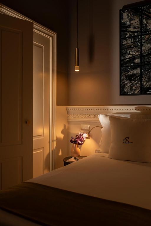 Posteľ alebo postele v izbe v ubytovaní Elizabeth Unique Hotel | a Member of Design Hotels™