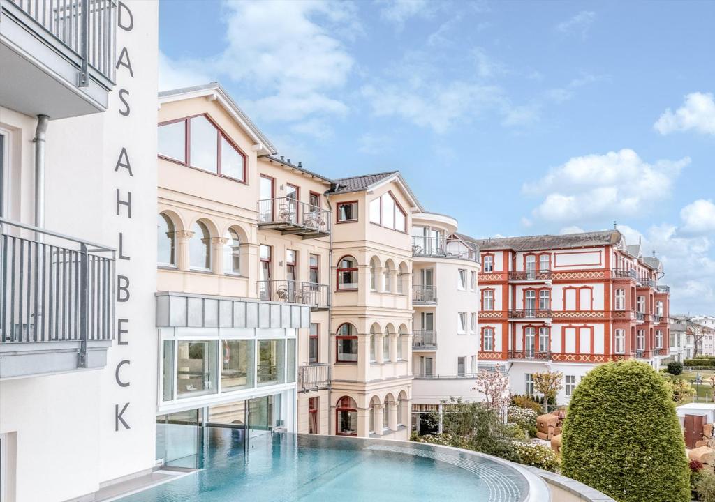 Bazén v ubytování Das Ahlbeck Hotel & SPA nebo v jeho okolí