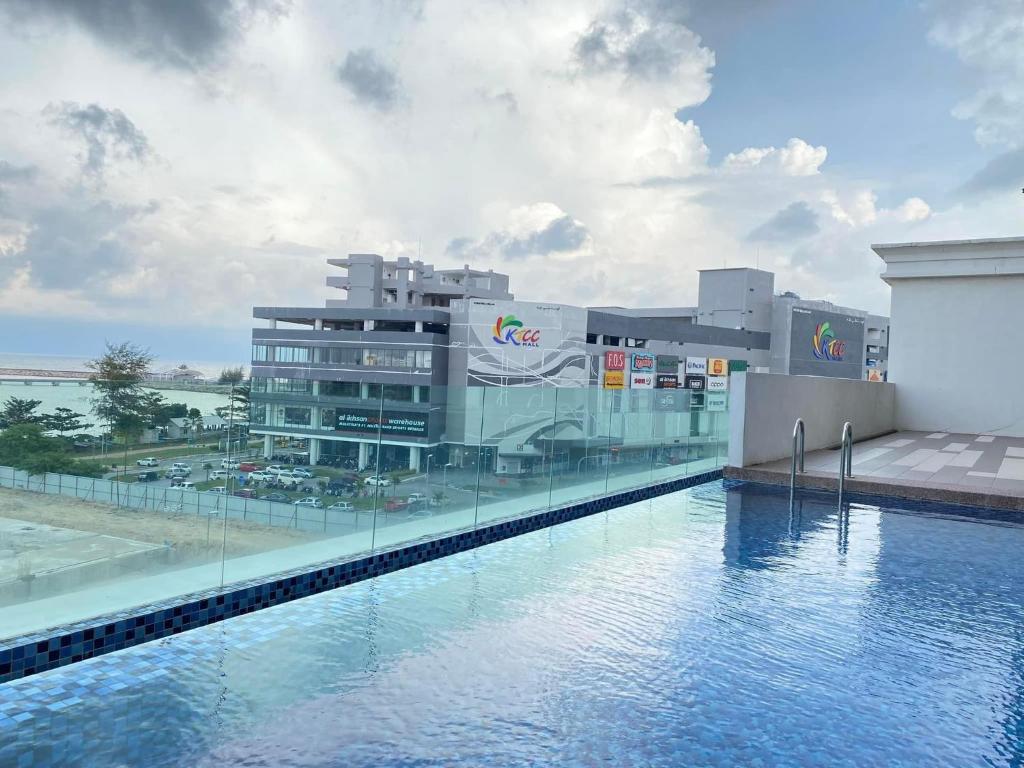 4 Bedroom Seaview Ladang Tanjung Apartment SMZ Homestay, Kuala