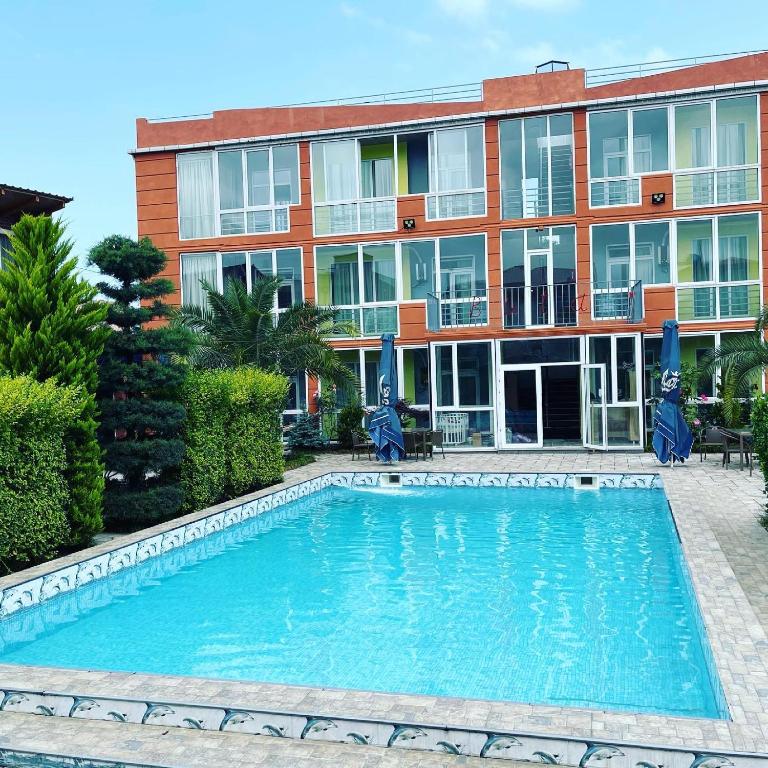 Bazén v ubytování Hotel Buta nebo v jeho okolí